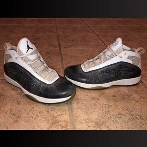 Air Jordan 2011 “White Black” - Size: Men’s 11.5